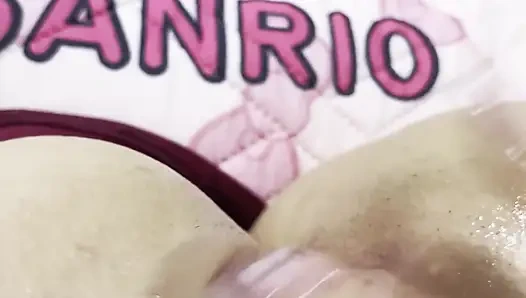 Скучаю дома, играя с моим