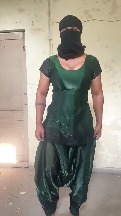 costum strălucitor de satin pentru crossdresser salwar desi