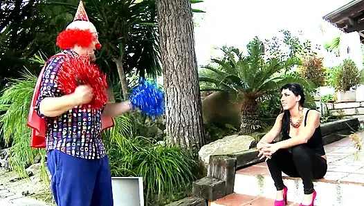 i like having a dildo in my ass and getting fucked hard by strangers