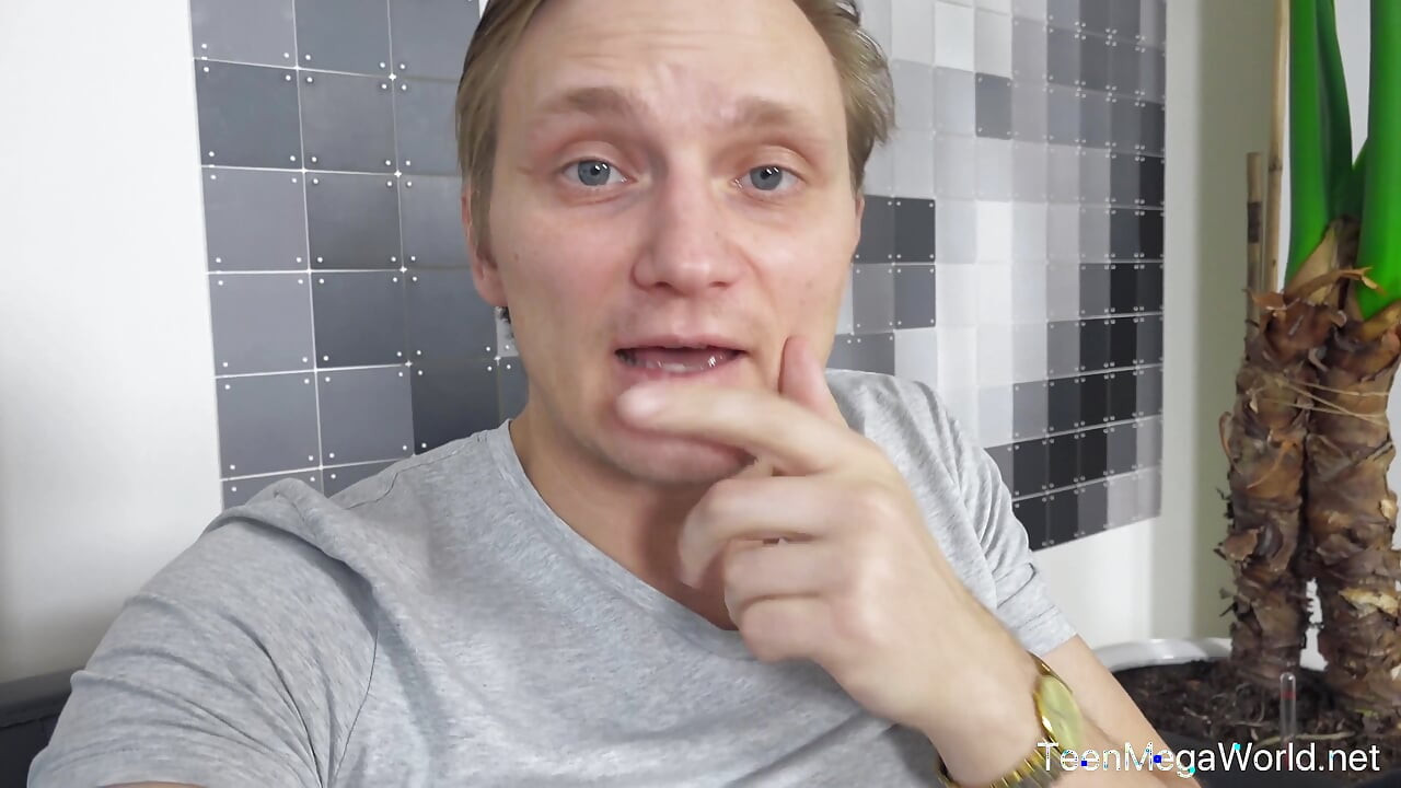 Blondýnka dostane lekci lepkavé angličtiny