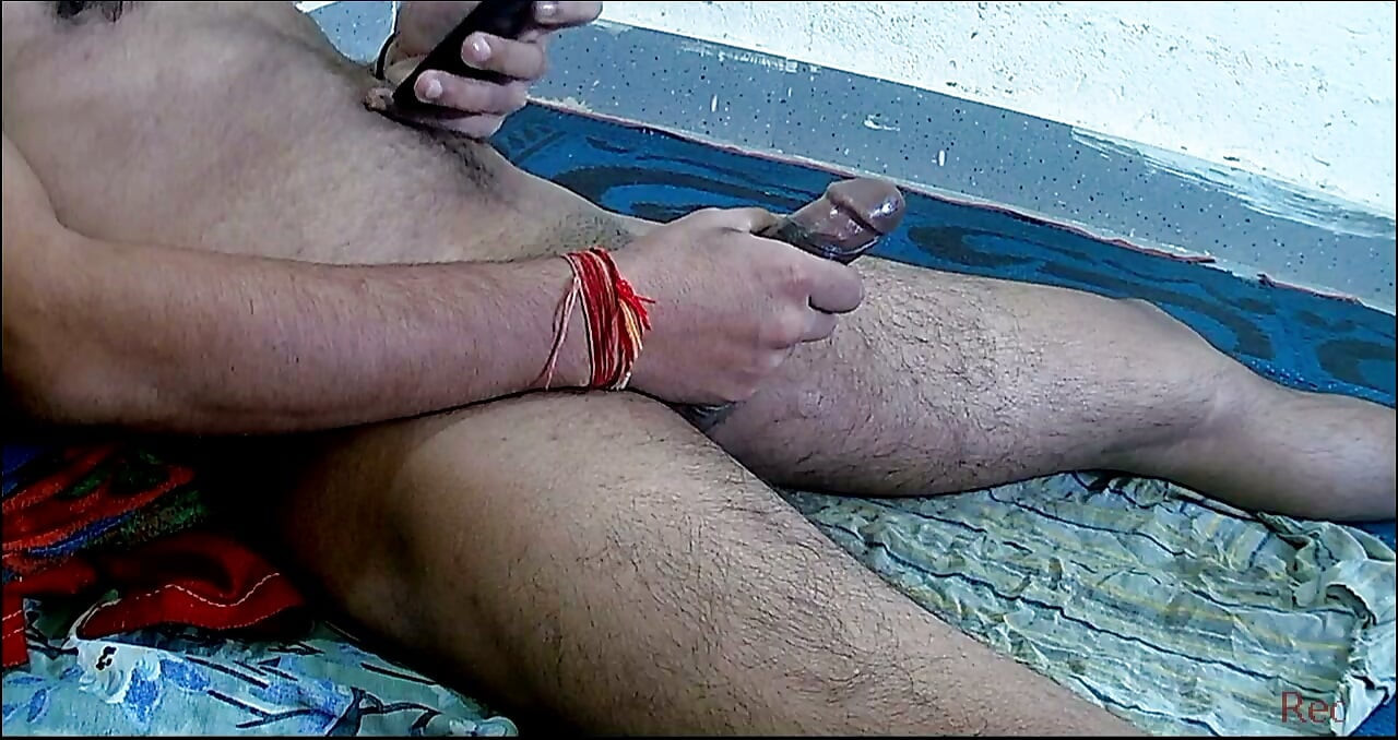 Manoranjan bhabhi ka gulabi chut ko dekh kar muth mara