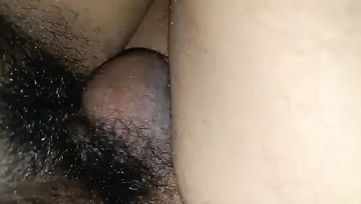 Русскую девушку медленно трахнул маленький член