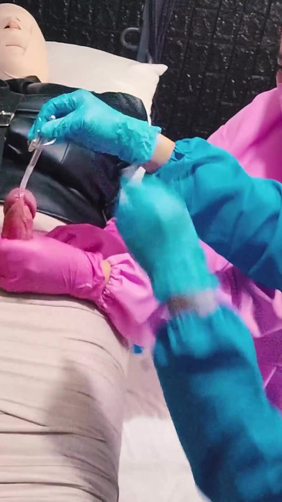 Dedo soando paciente mumificado