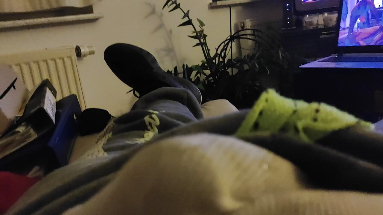 DirtaJunkBro se pișă din nou în pantaloni :P art 2