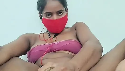 Desi viral slut chocolaty girl fucking his pussy very hard