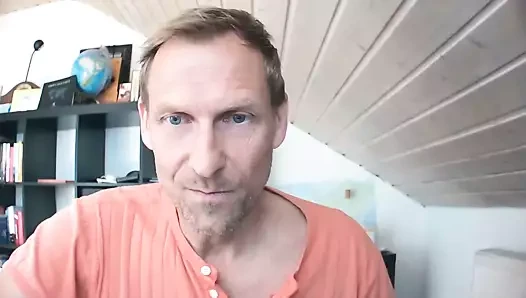 göt üzerinde cam gösteriliyor