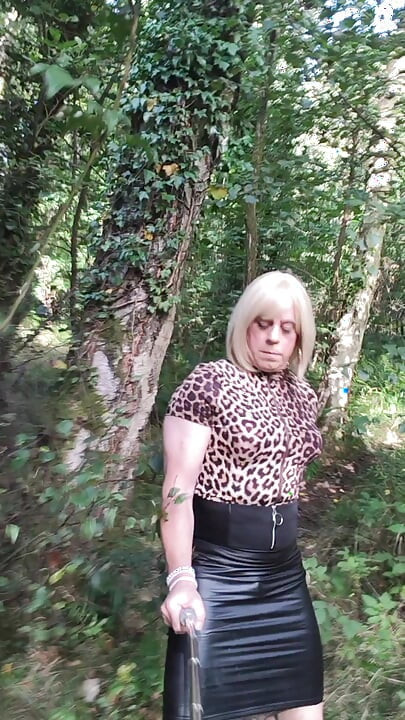 Holly je vani na krstarenju