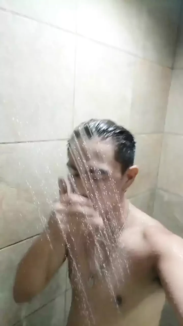 Sexy Asia Boy feet show and jerking after workout III