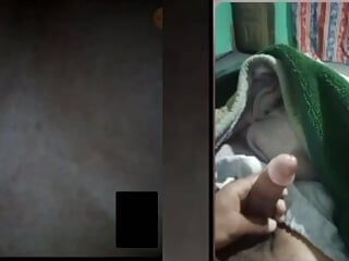 Sexy chica paquistaní folla durante la llamada de Whatsapp en vivo con su novio