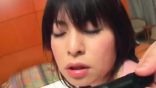 Tante seksi jepang dientot sama dua kontol sekali lagi!