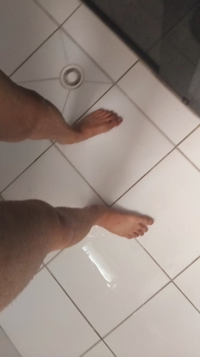 Güzel bir 😋 banyo yapıyor
