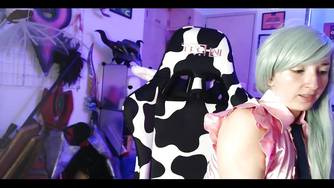 Cosplayku jadi lebih pedas!