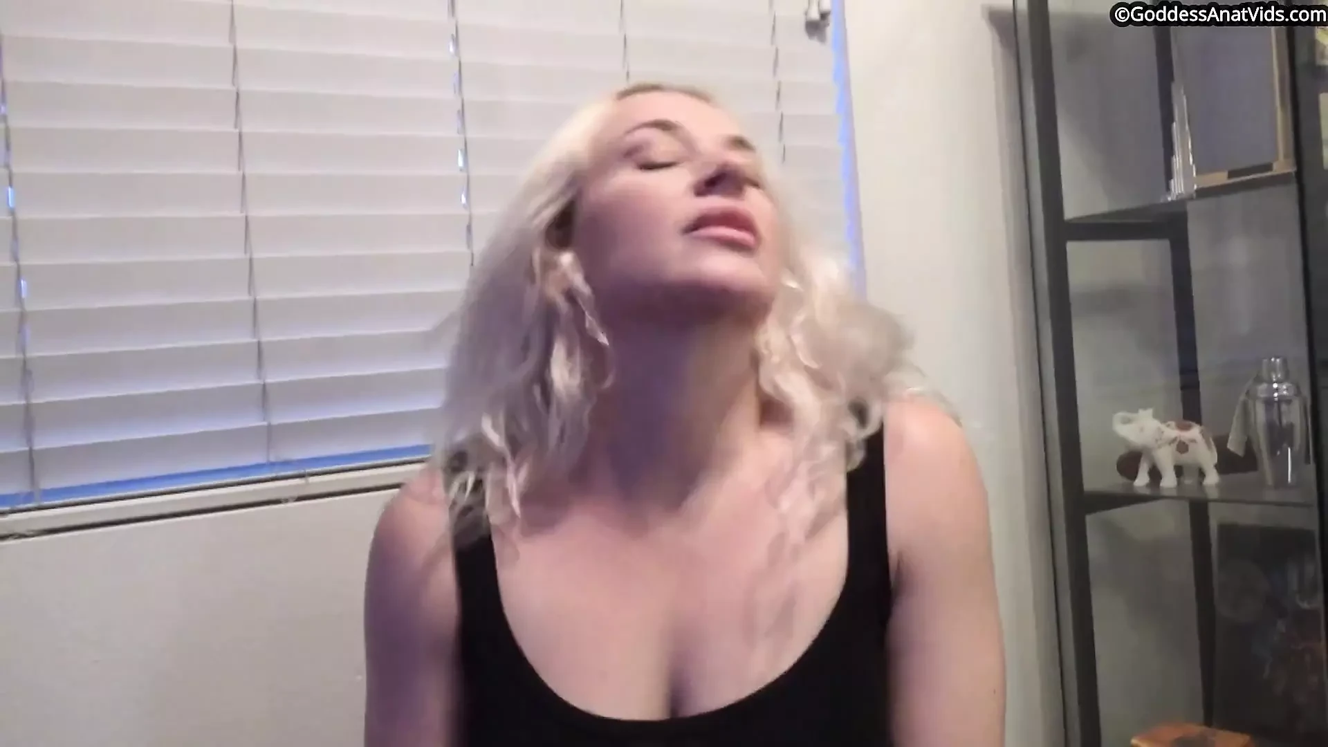 Stifling Hands