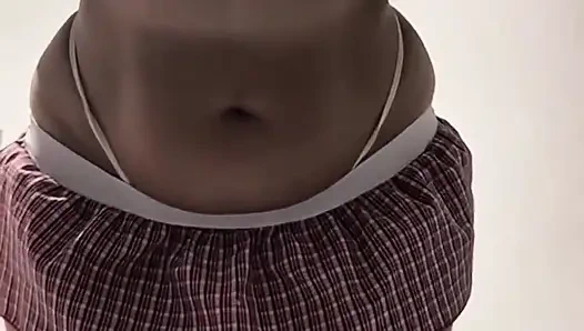 Ich habe die Brünette aus der großen Muschi geblasen, wir kommen oft zusammen, köstlicher Sex von Frauen