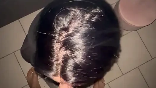 Karımın küçük oral seksi