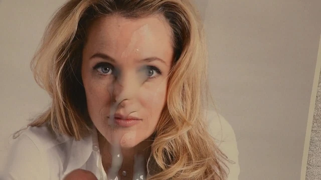 Cum Tribue: Gillian Leigh Anderson (Dana Scully, X-Files)