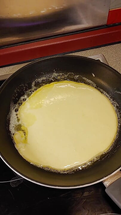 Fag slave cooks pancakes with own piss and eats them