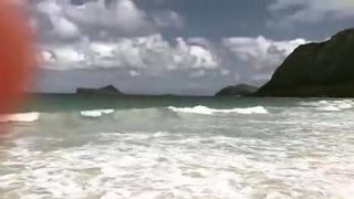 Latina milf curtindo a praia