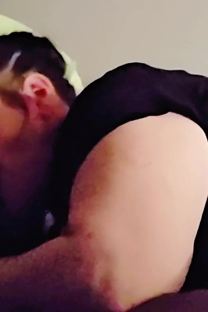Straight a Student Hits His Mark for Gumjobs From Step Mom
