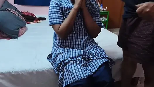 Chachu ne mujhe chut me fingering karte pakad liya, ab mai kya karu?