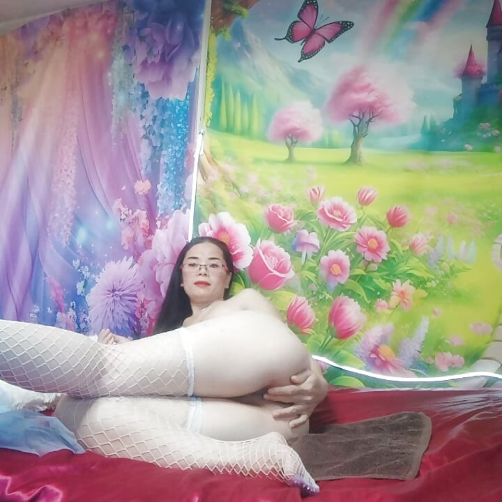 Fată frumoasă Hana sexy în Nake