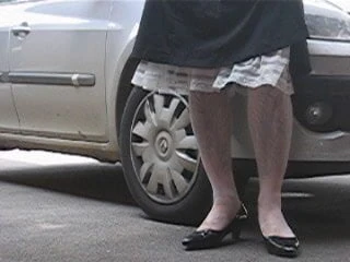 urgent pee in the parking lot