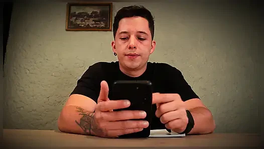 Beautiful Latinas with Huge Ass Seduce Hr Guy to Get the Job