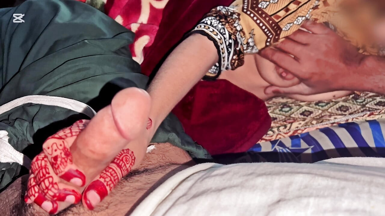 Adik tiri lagi nonton video bokep sama abang tirinya, keluarga muslim