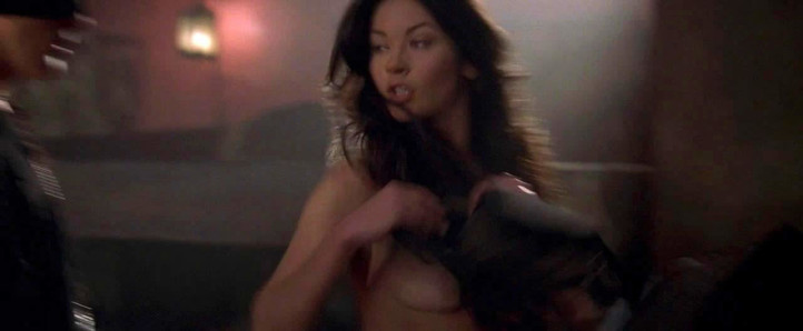 Catherine Zeta-Jones топлес на scandalplanetcom