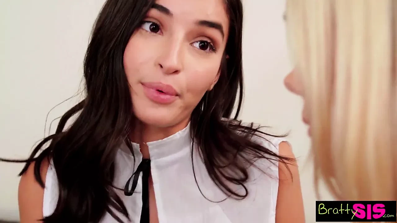 让我们的朝圣者阴户被继兄弟操 s11:e12