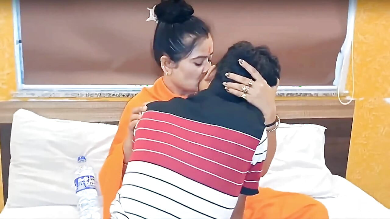 Tantrik Mata Ki Garam Jawani...