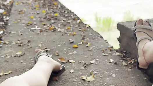 Gadis Kolombia Masturbasi Di Depan Umum Di Jalan
