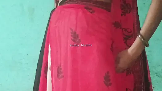 Sudha bhabhi ne saree wearing sudha bhabhi ne saare undressed kar rakh de.
