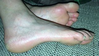 Amateur milf secas suelas y dedos de los pies