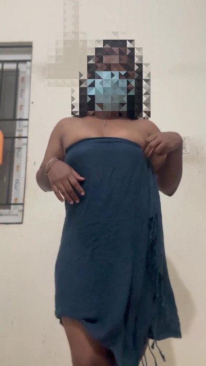 Desi tamil girl seducing clear audio part-1 | Clip 1
