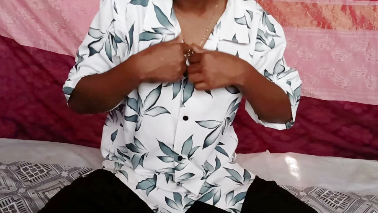 Viral sexy video of Puja with her girlfriend (Bangladeshi)