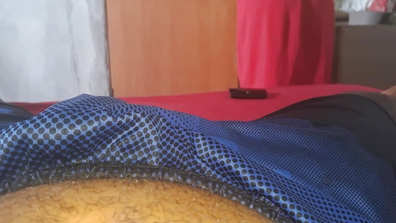 Não acredito! Minha madrasta gostosa da bunda grande e os peitos enormes meu pau
