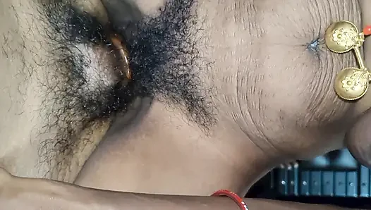 Istri panas bermain dengan kontol besar