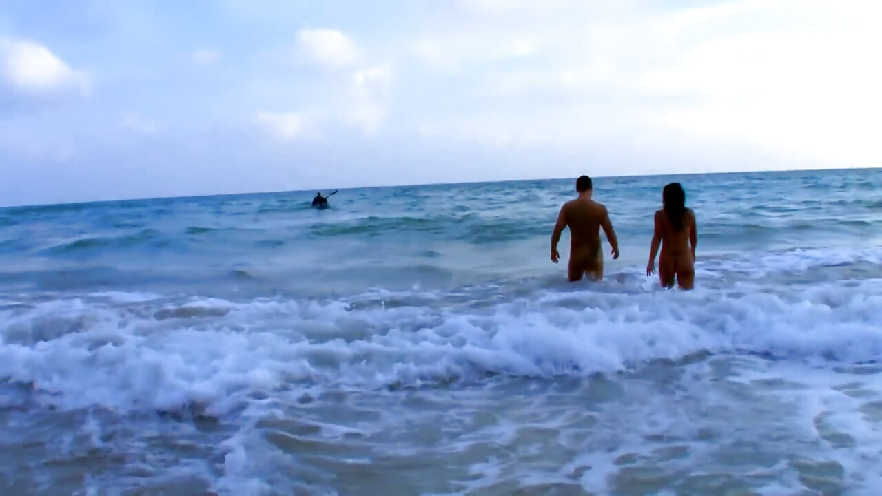 posing naked on the beach and then anal fucked