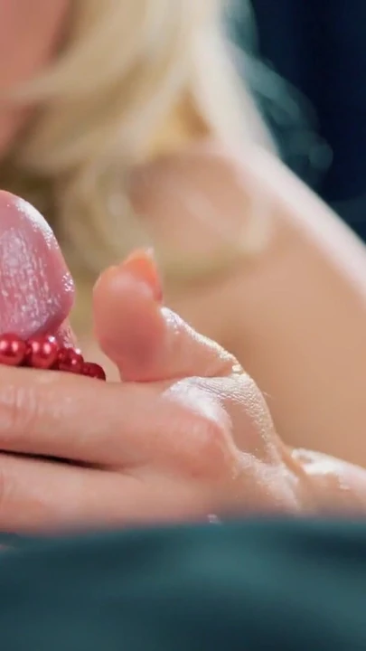 Powerful moment from "Pearl necklace and warm cumshot"