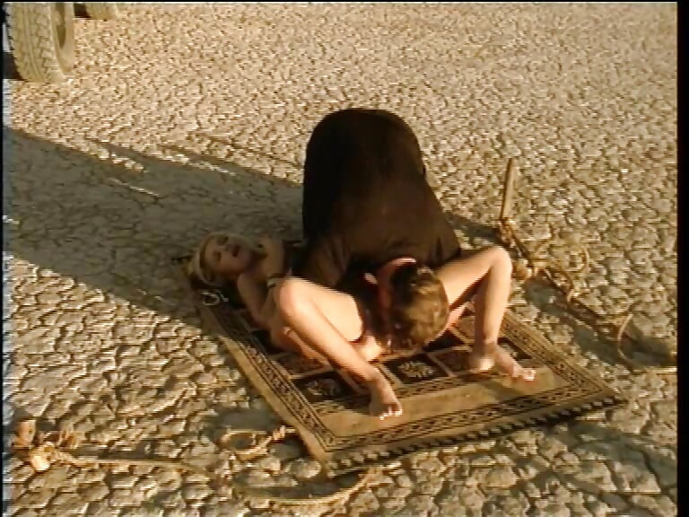 Even in the Desert Under the Hot Sun with Hot Women, There's Fucking