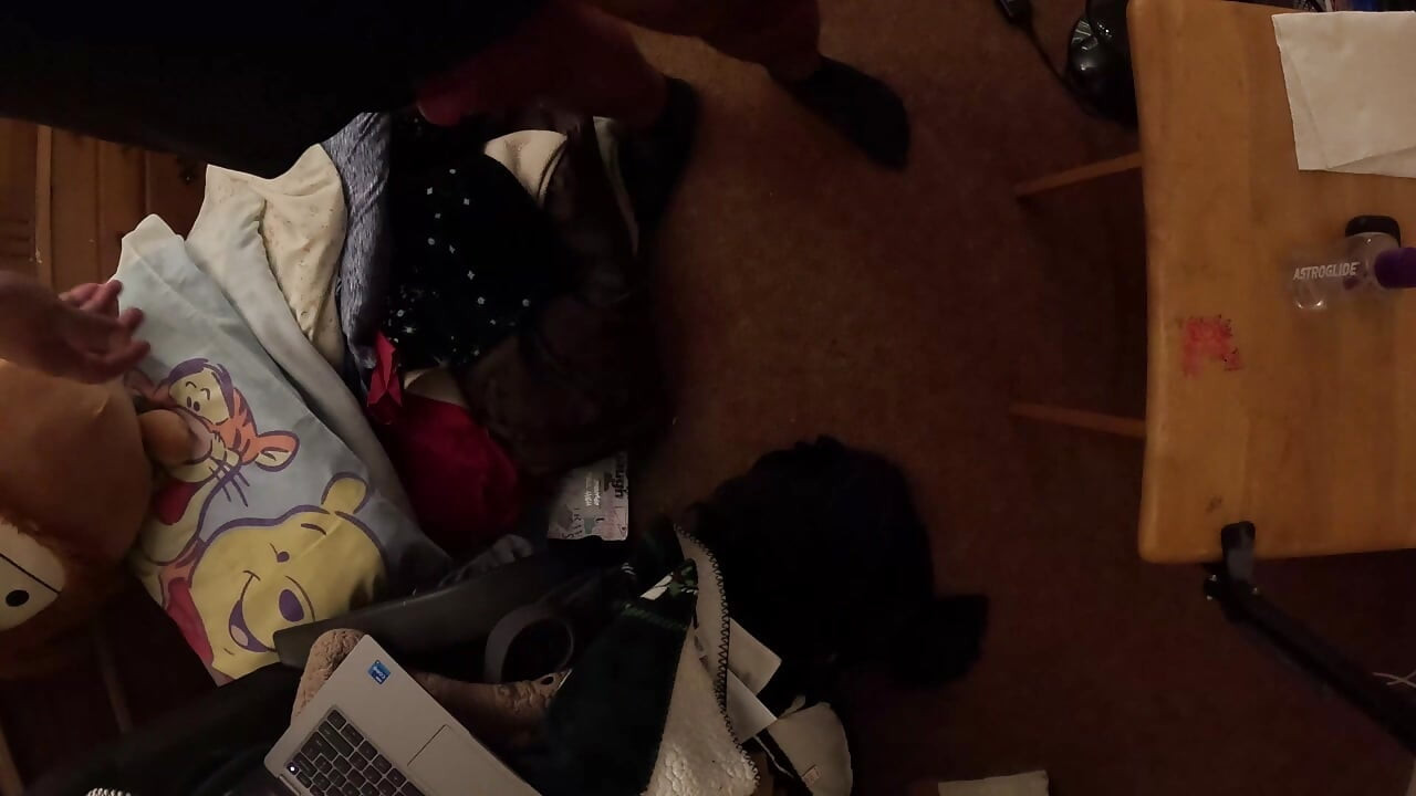 6'4" Tall Guy with Massive Hands Huge Cumshot on Lens in Wife's Family Room
