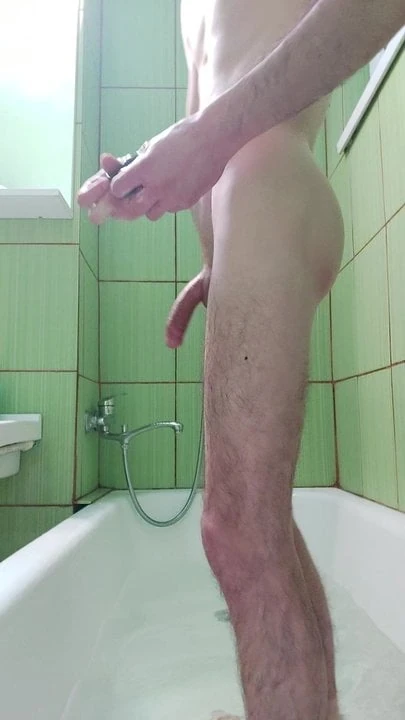在假阳具上操屁股