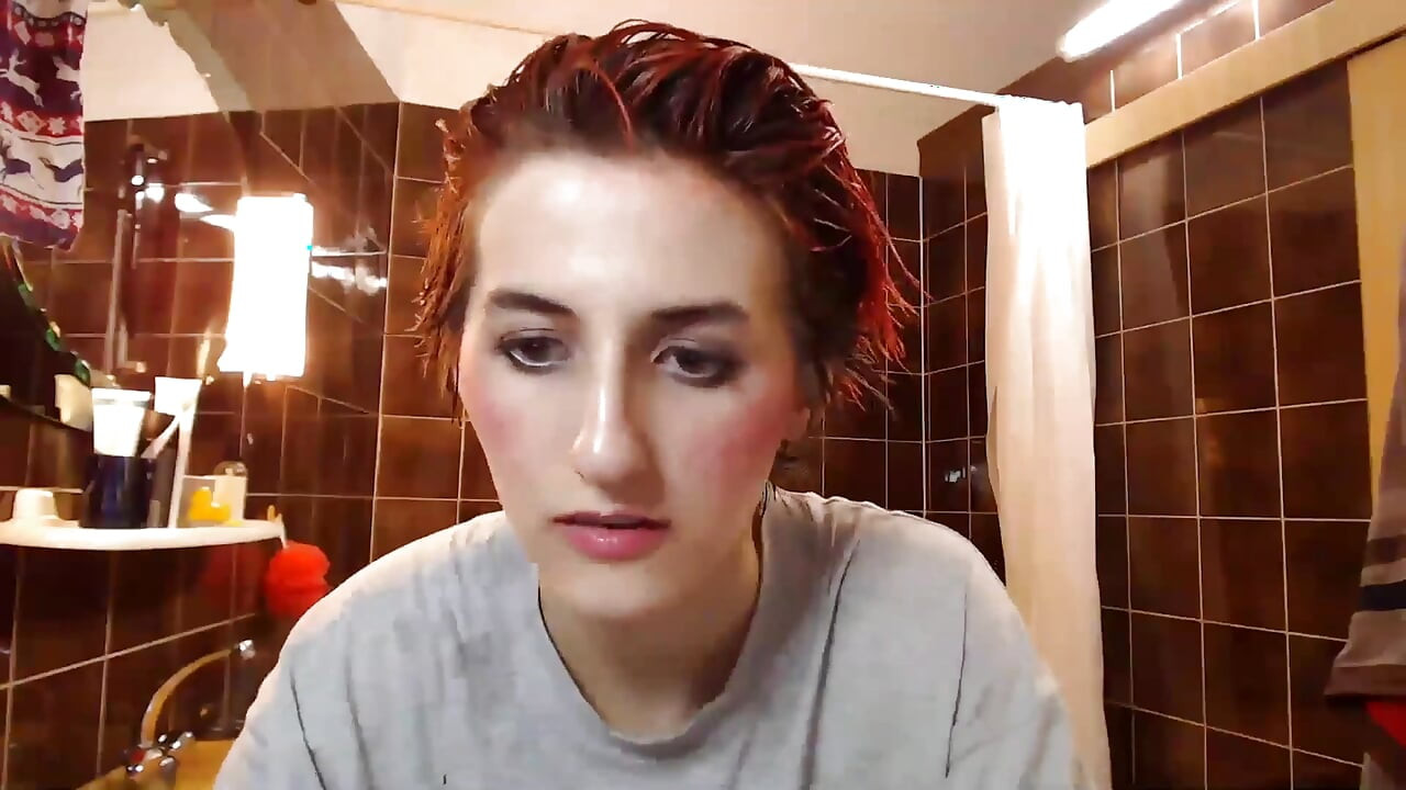 Dyeing My Hair Red Again on Cam