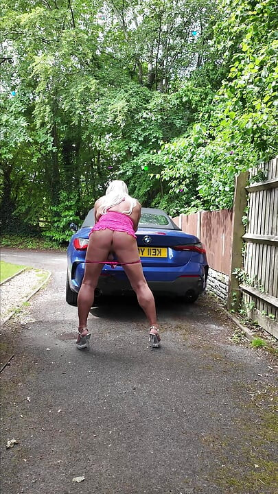 Sexy Crossdresser kellycd2022 in my pink dress and heels