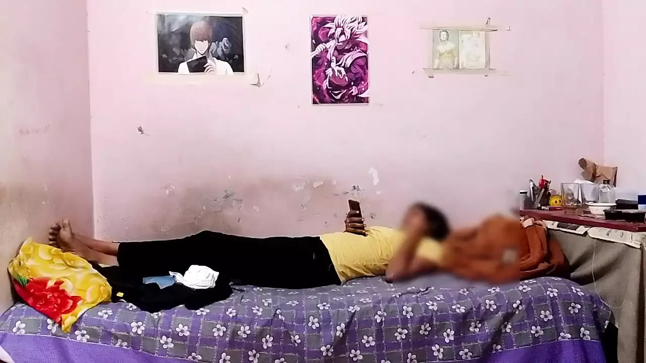 Bahan ki saheli ke ghar par aai aur 룸 me chod diya 힌디어 오디오 섹스, 2부