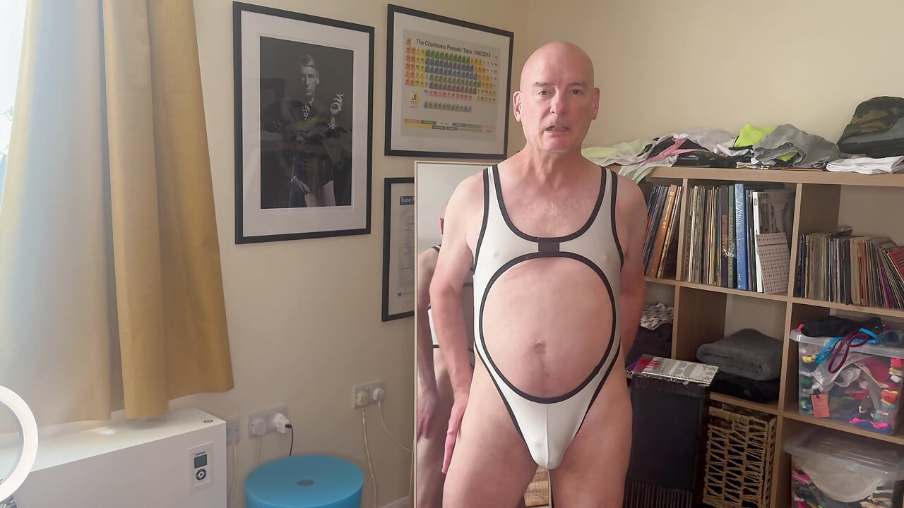 Thong back body suit Try-on