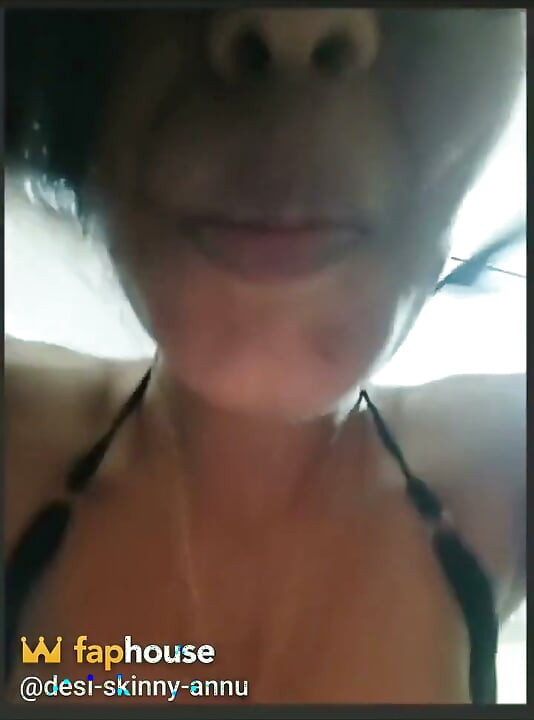 Desi Nia Khalifa Blowjob