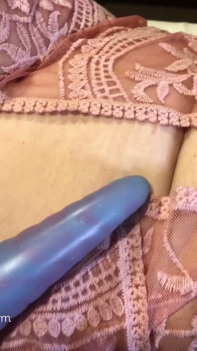 Creampied! by an Alien! Maxxximummilf