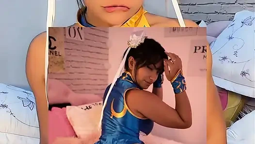 HEIßE CHUN LI COSPLAY EMANUELLY RAQUEL NECKT MIT IHREM GROßEN BRASILIANISCHEN ARSCH